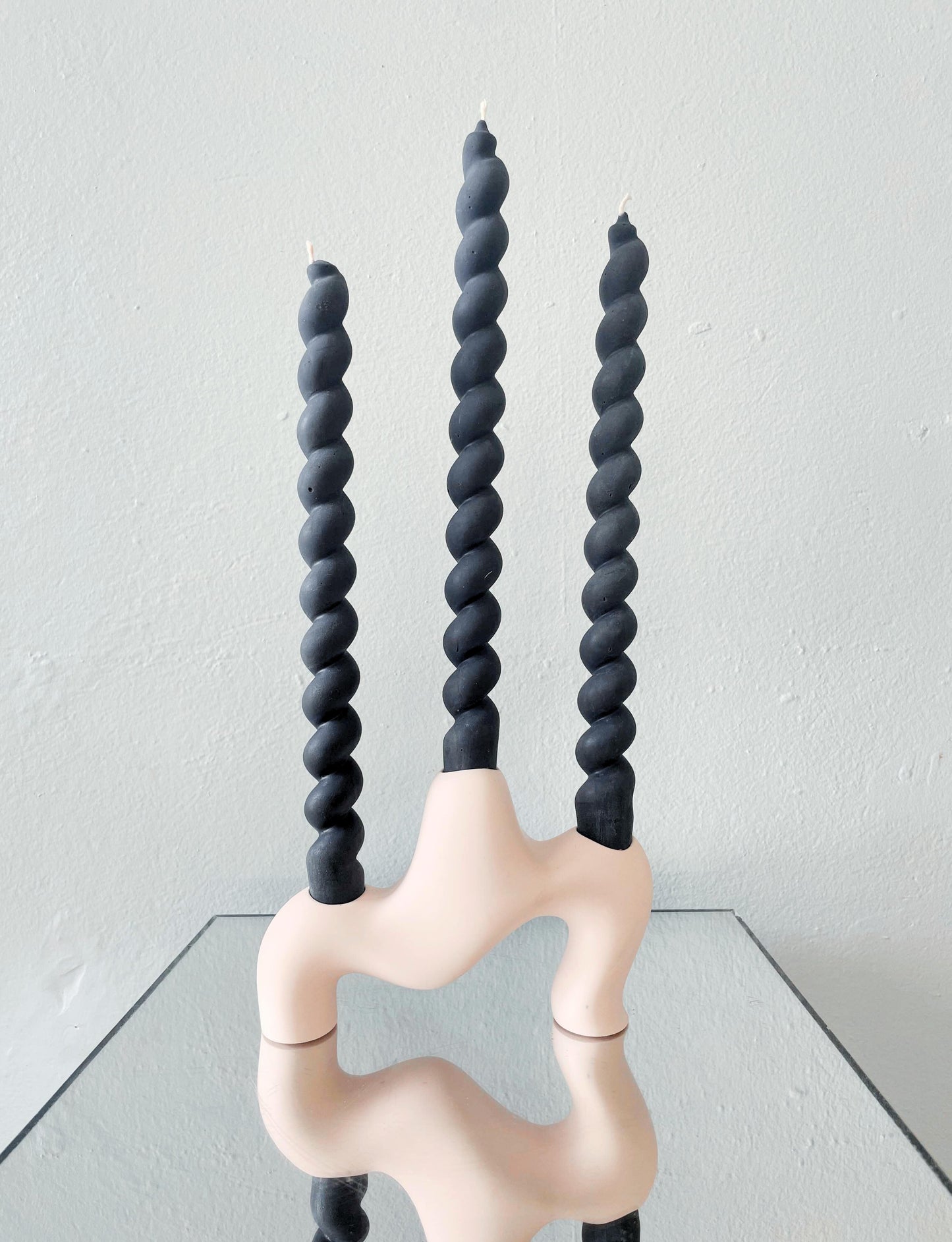 WAVY BABY CANDLE HOLDER